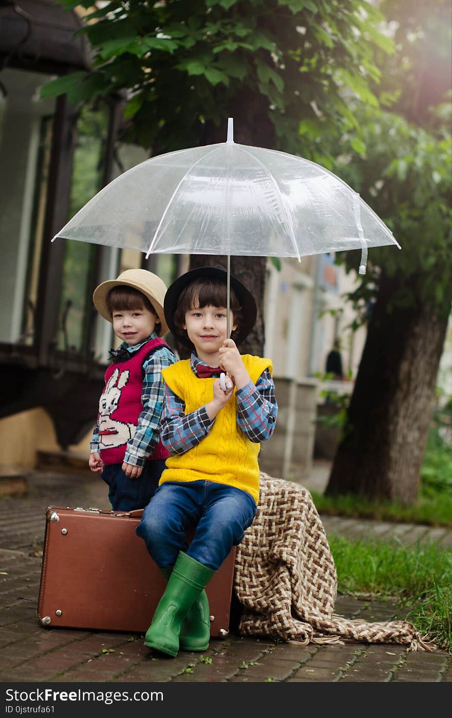 Umbrella, Yellow, Sitting, Snapshot