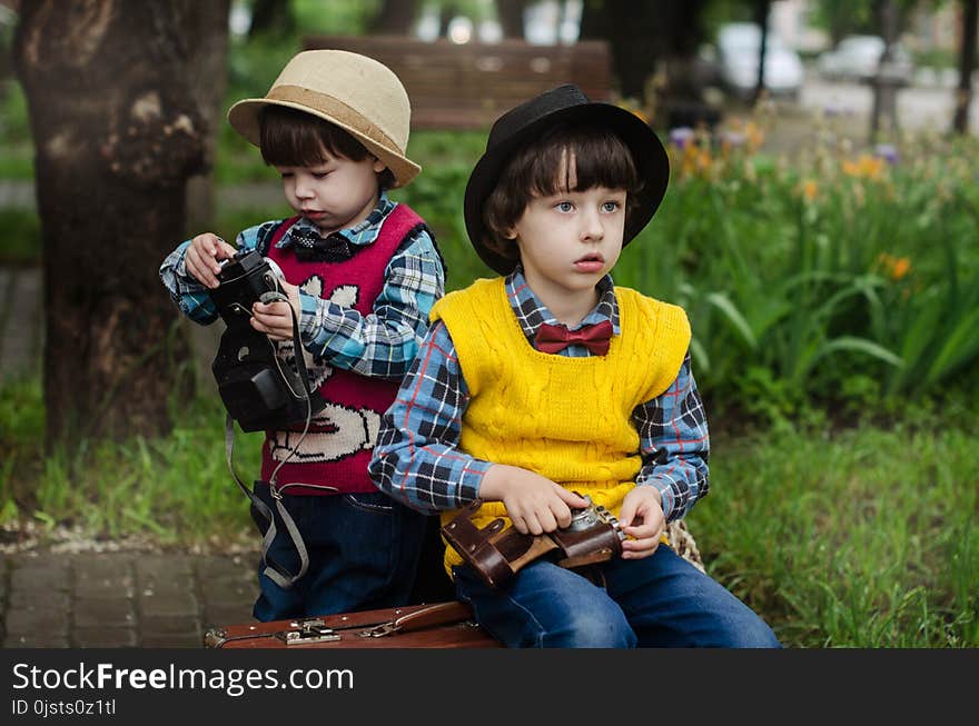 Child, Grass, Headgear, Tree