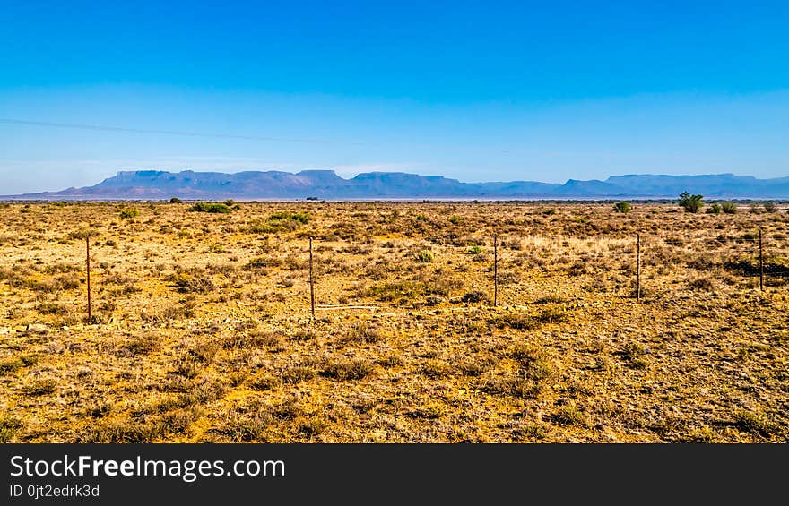 Endless wide open landscape of the semi desert Karoo Region in Free State and Eastern Cape