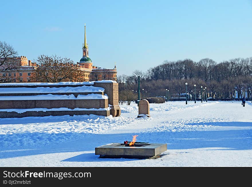 Russia, St. Petersburg, Eternal Flame On Marsovo Pole In Winter