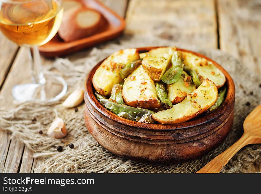 Garlic Herb Roasted Potatoes And Green Beans