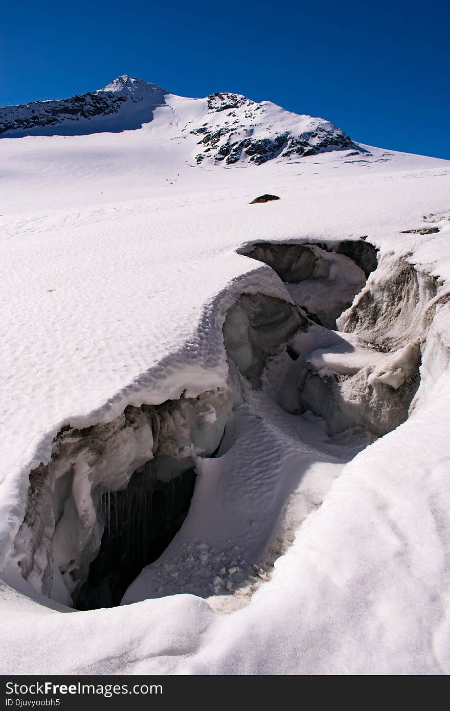 Mountainous Landforms, Nunatak, Snow, Mountain