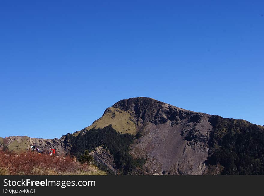 Sky, Mountainous Landforms, Mountain, Ridge