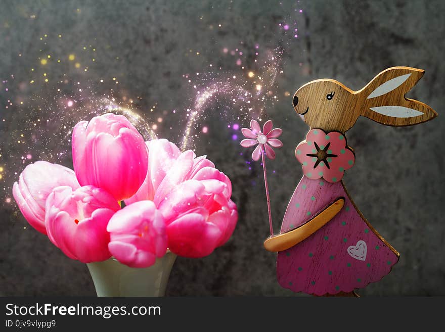 Easter decoration, Easter Bunny and pink tulips