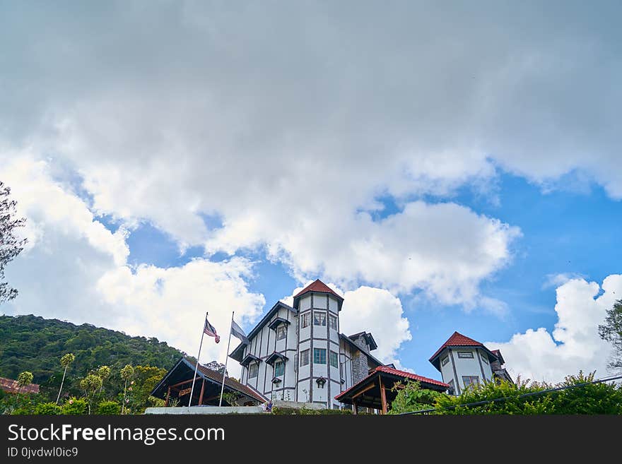 Sky, Cloud, Daytime, Mountain