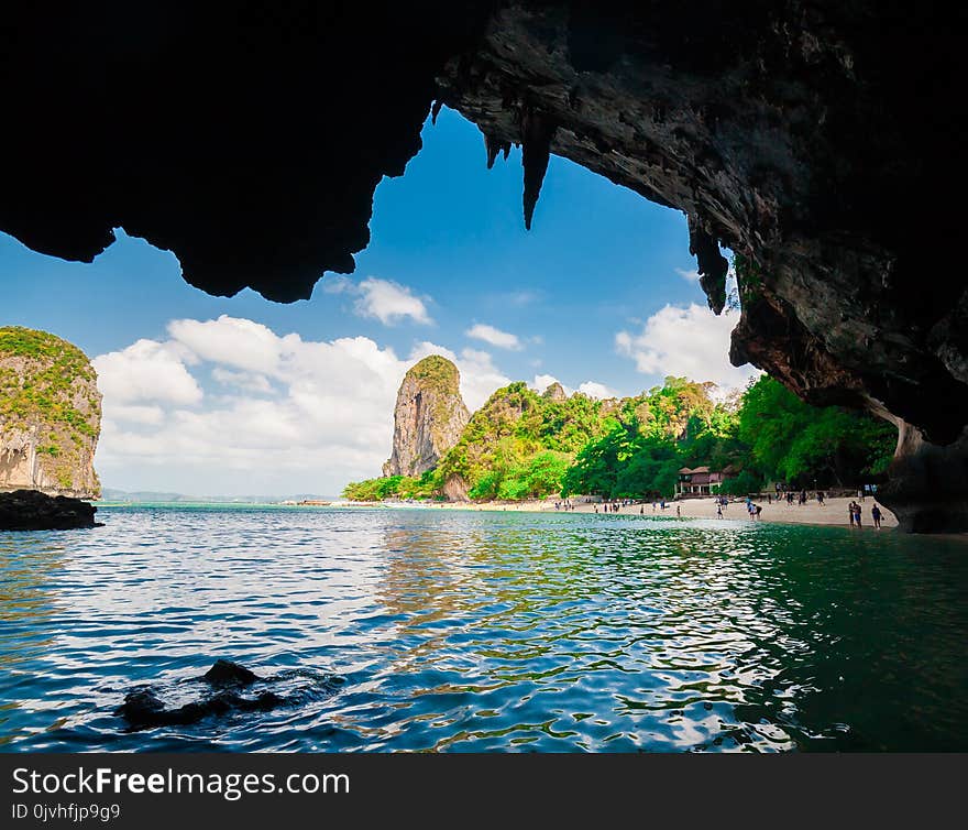 Thailand. Raylay cave