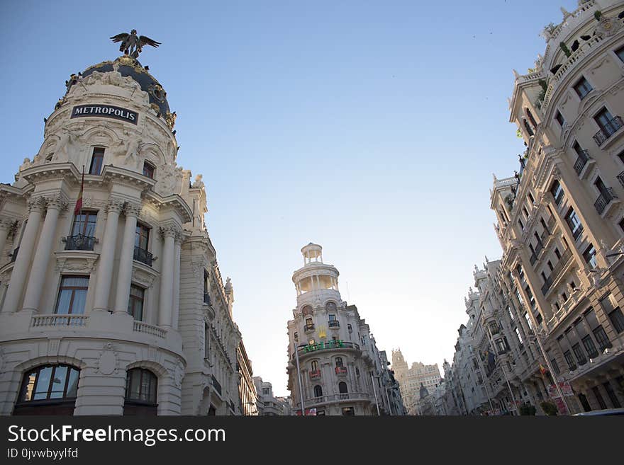 Landmark, Metropolis, Sky, Building