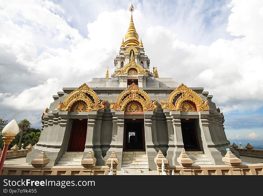 Phra Boromathat Chedi, Doi MaeSalong, Chiangrai, Thailand