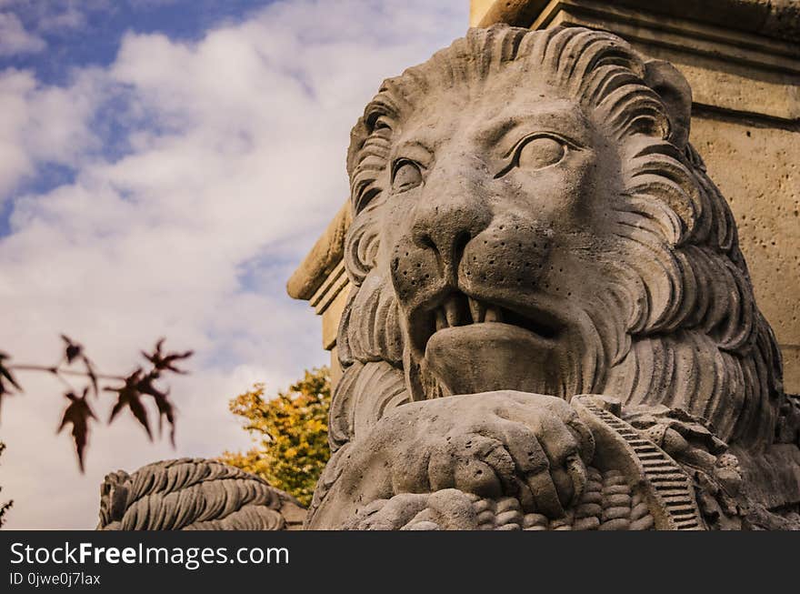 Sculpture, Mammal, Statue, Landmark