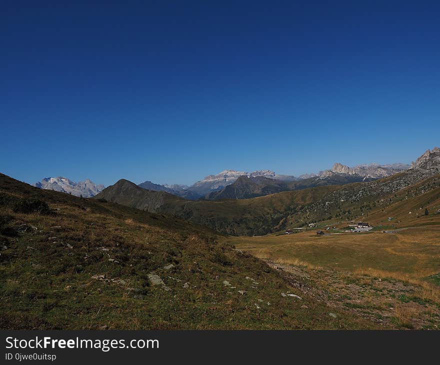 Highland, Sky, Mountainous Landforms, Ridge