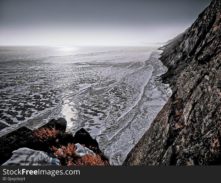 Seawaves on Gray Rock Formation