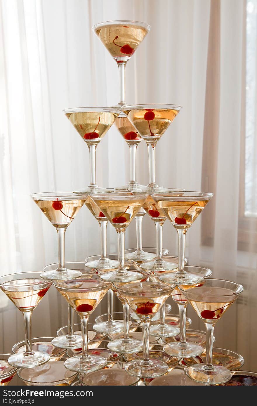 A slide of sparkling wine glasses.