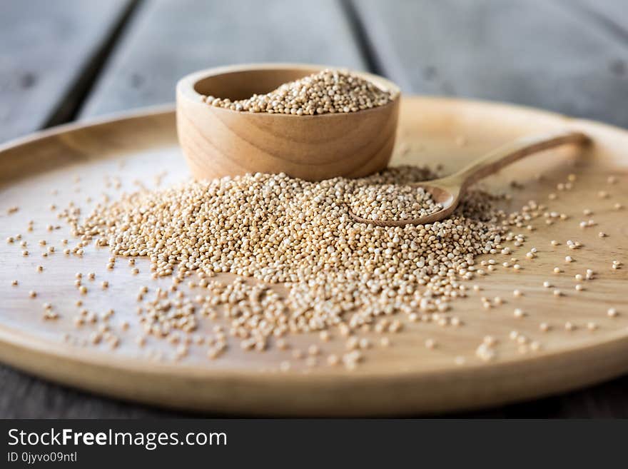 White quinoa seed, organic food for healthy eating.