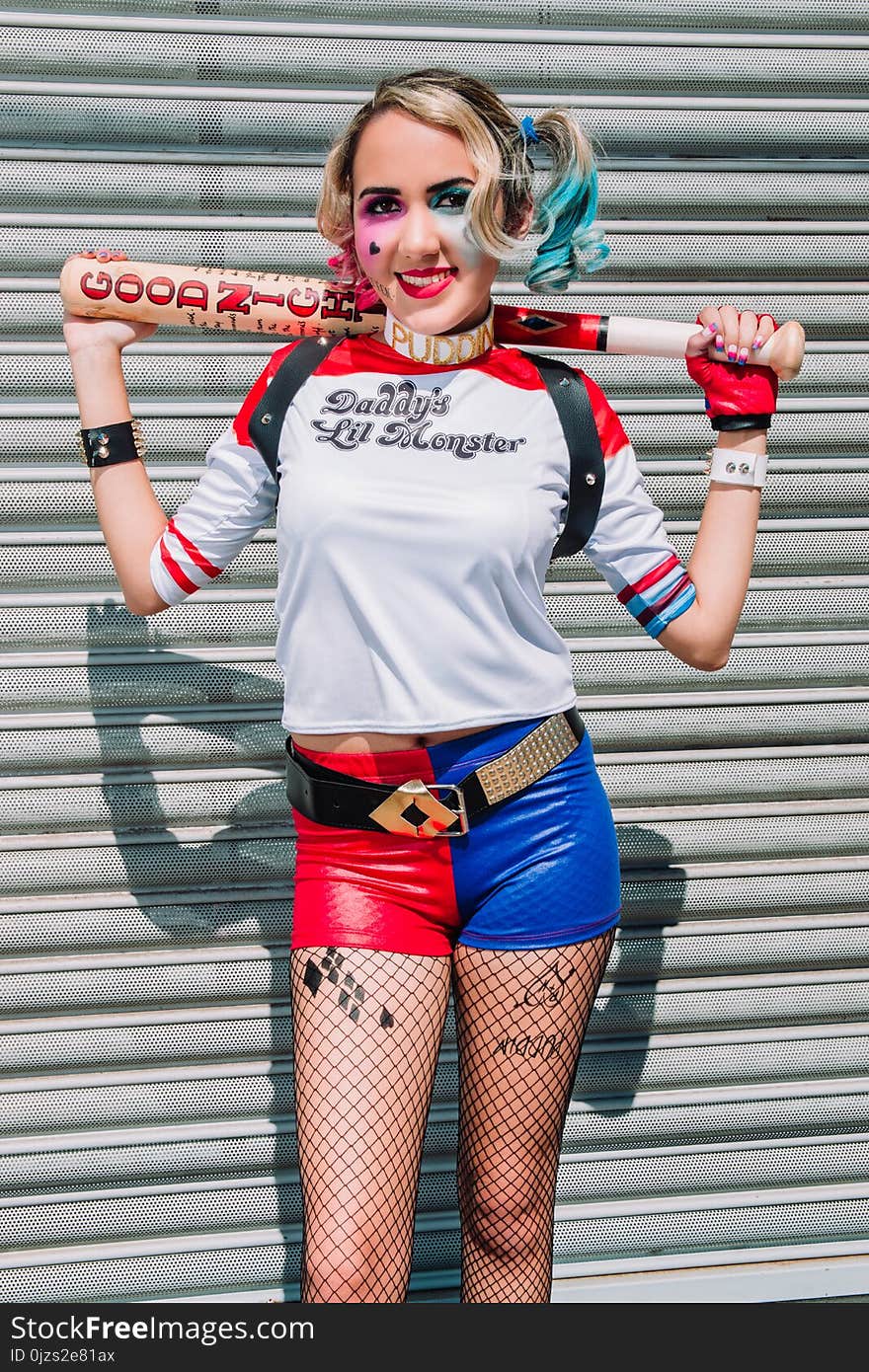 Woman Dressed Up As Suicide Squad&#x27;s Harley Quinn