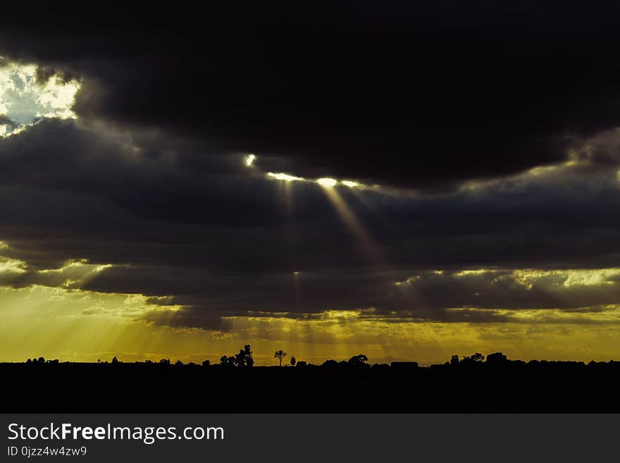 Sky, Cloud, Atmosphere, Horizon