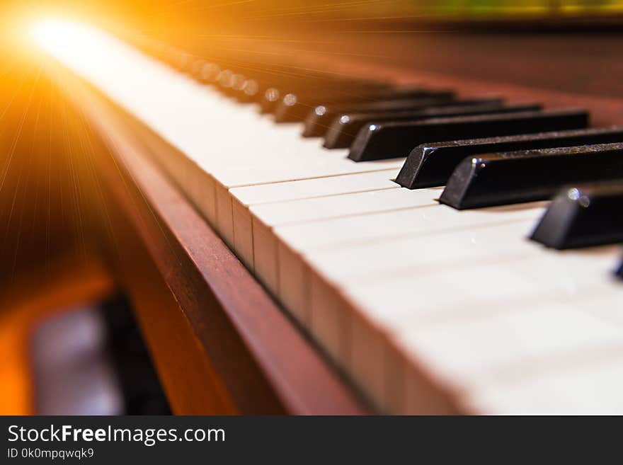 Piano well put in the rehearsal room in the school.