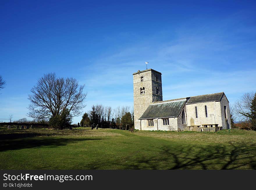 Sky, Property, Building, Tree