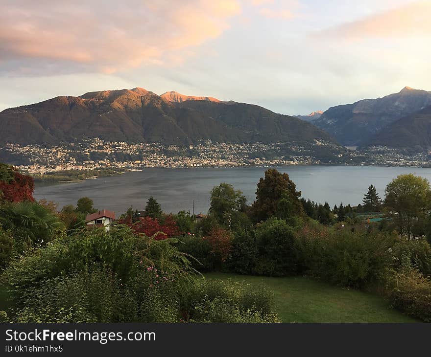 Sky, Nature, Highland, Lake