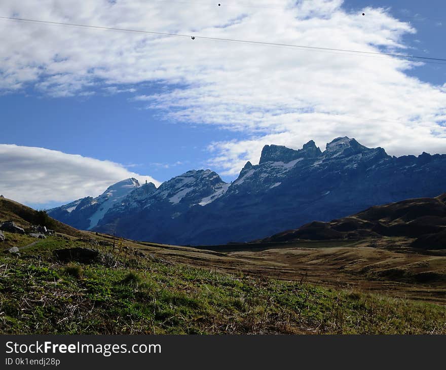 Highland, Sky, Mountainous Landforms, Ridge