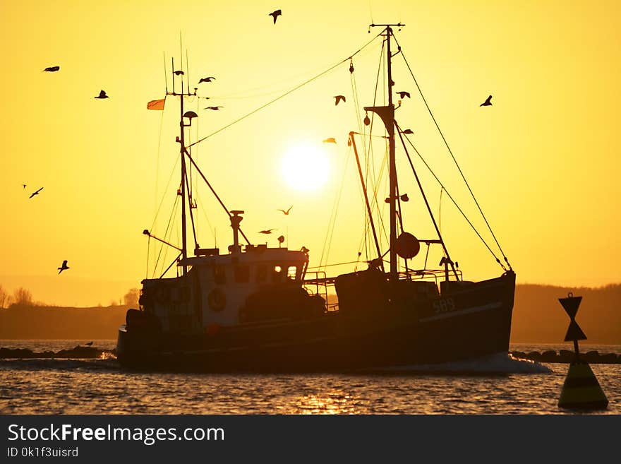 Ship, Calm, Sky, Caravel