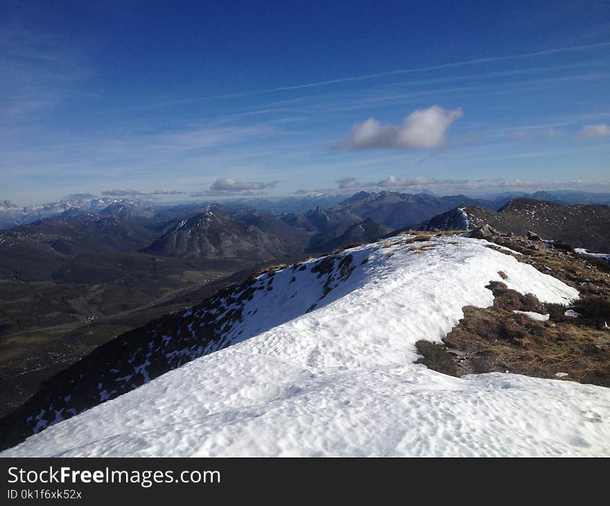 Ridge, Mountainous Landforms, Sky, Mountain