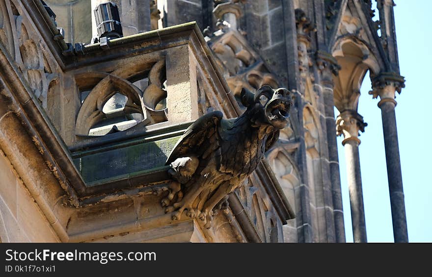 Sculpture, Building, Gargoyle, Facade