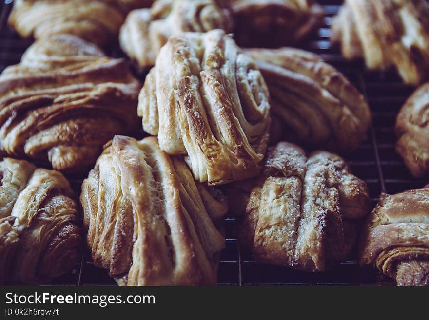 Closeup Photo of Croissant Breads