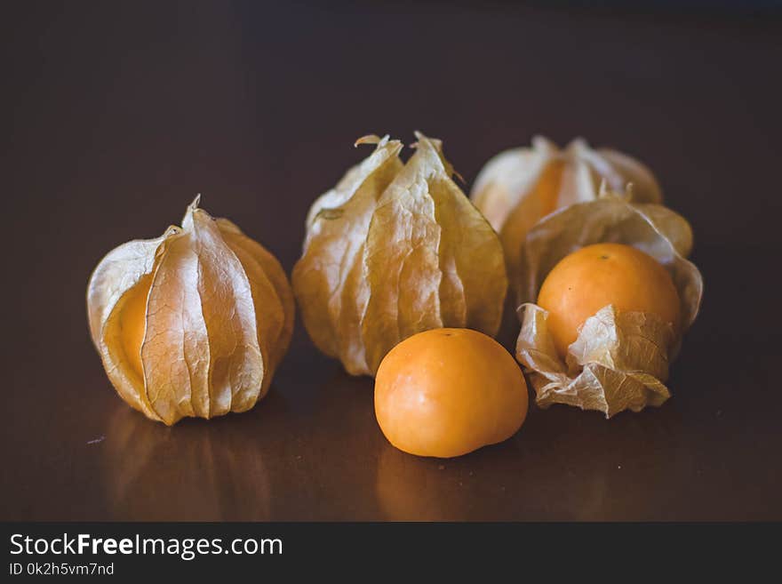 Closeup Photography of Psysaliss Fruit