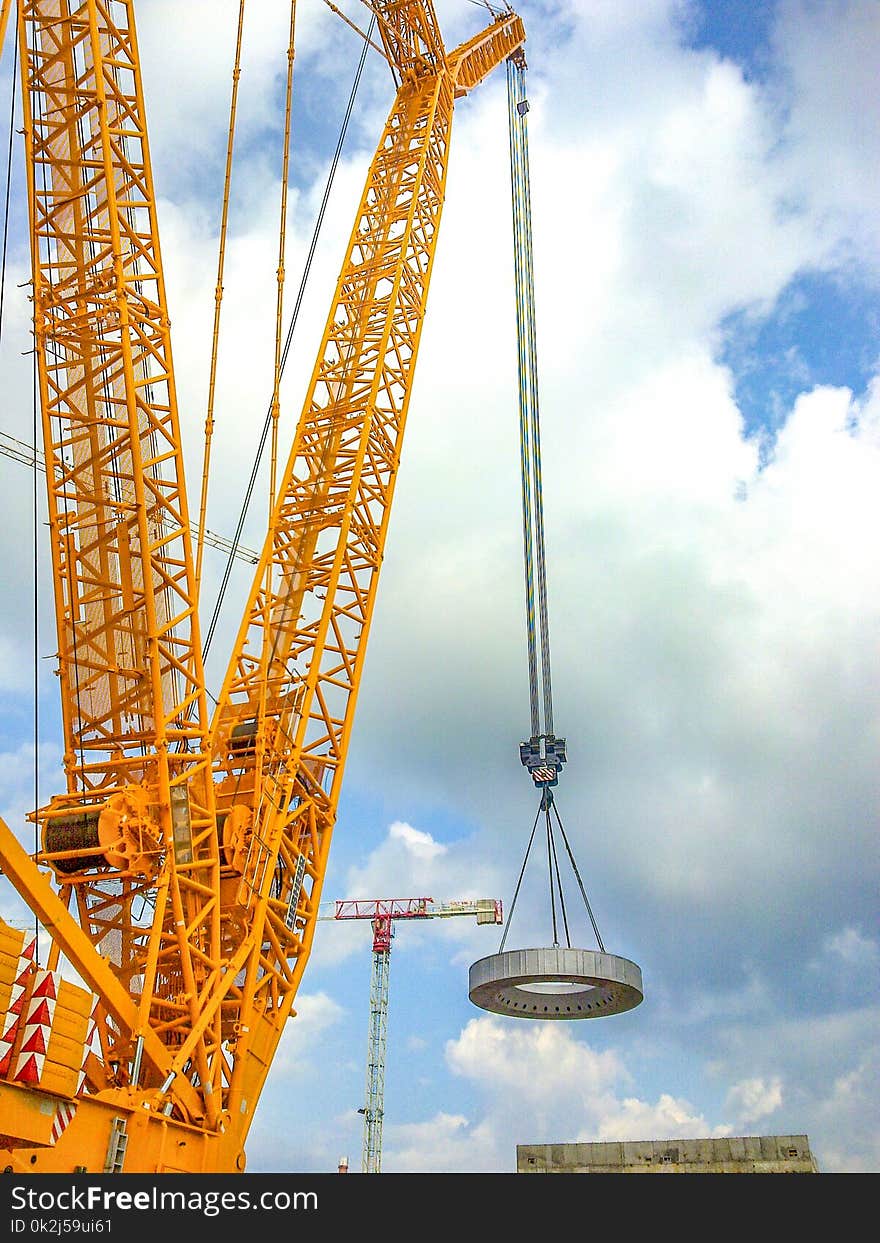 Sky, Tourist Attraction, Crane, Ferris Wheel