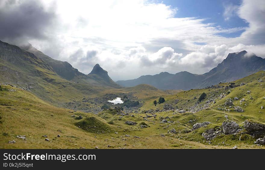 Highland, Mountainous Landforms, Mountain, Valley