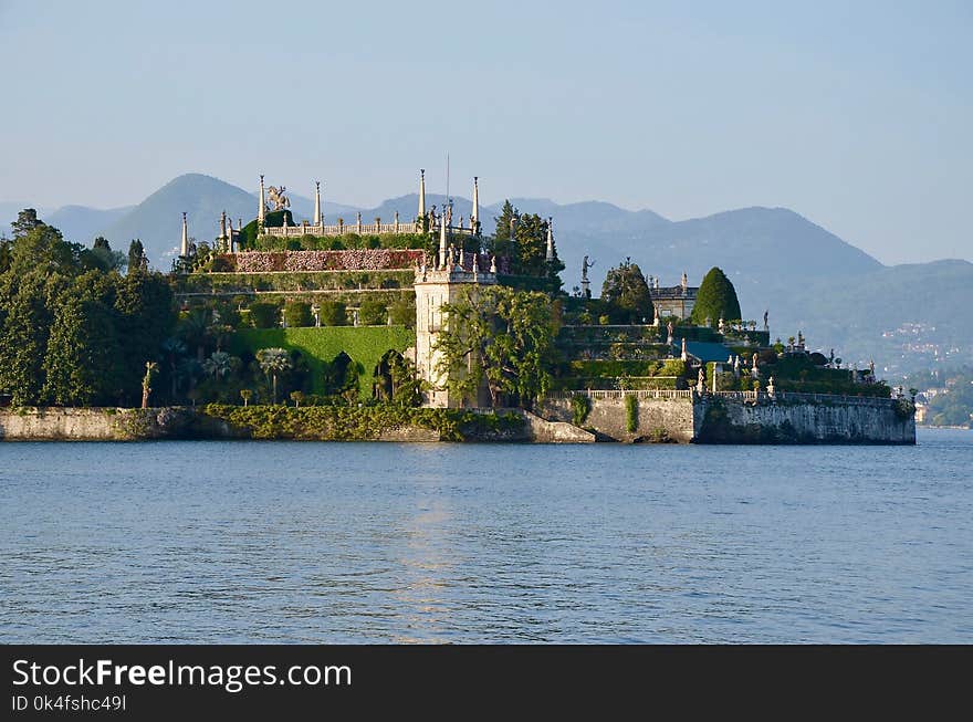 Photo of Gray and Brown Castle Near on Sea