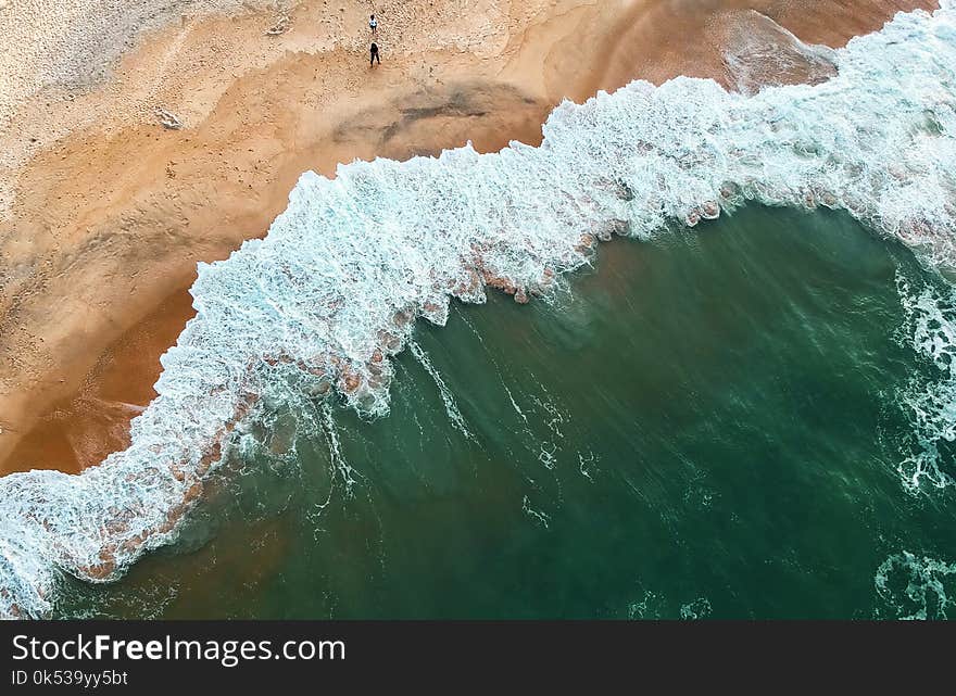 Seawaves on Sands