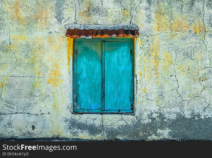 Blue, Green, Wall, Yellow