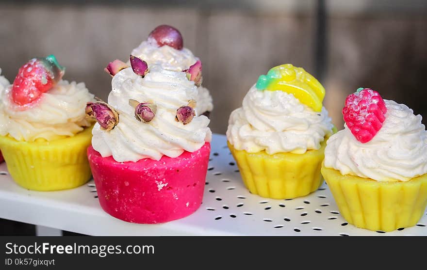 Dessert, Whipped Cream, Buttercream, Cupcake