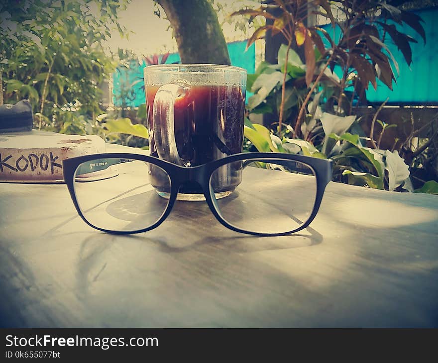 glassess and coffee