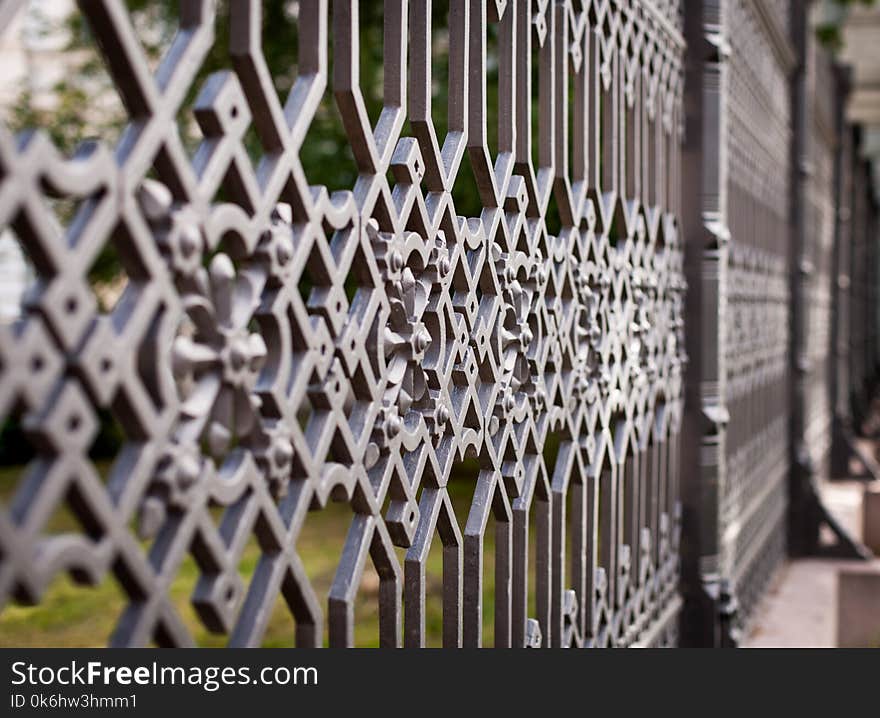 Metal tracery fence