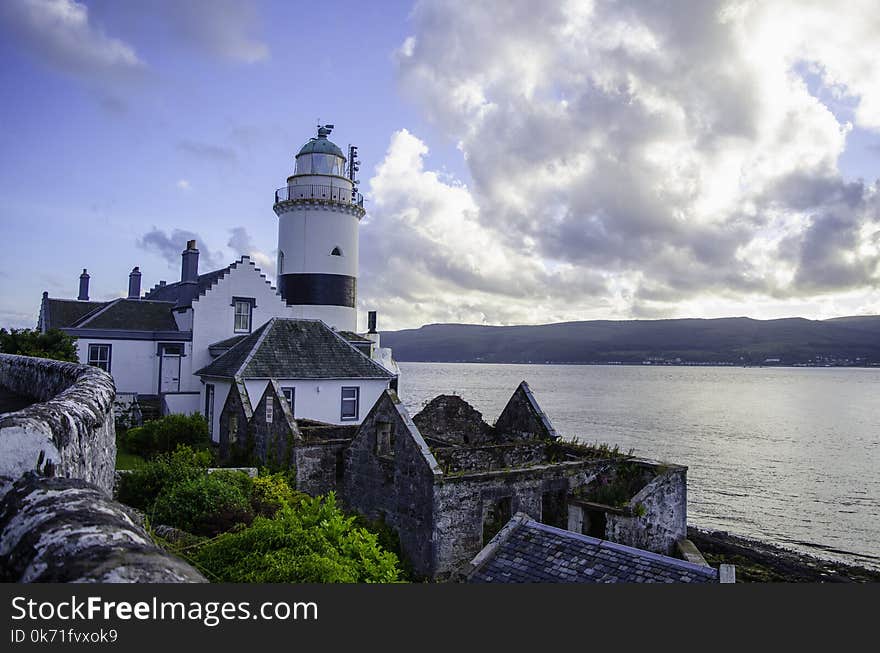 White and Black Lighthouse