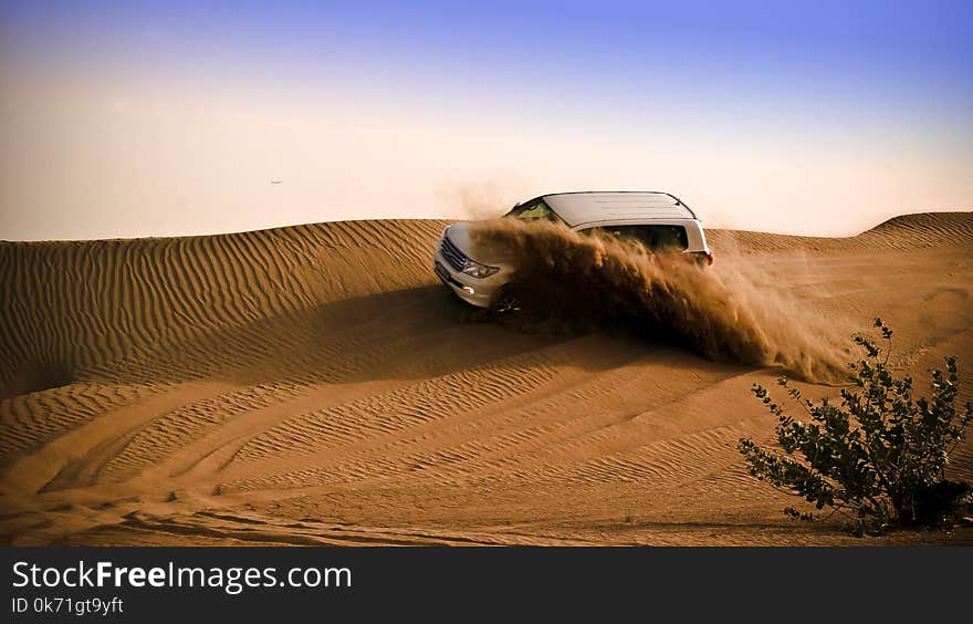 Ranging Off-road Vehicle on Dessert