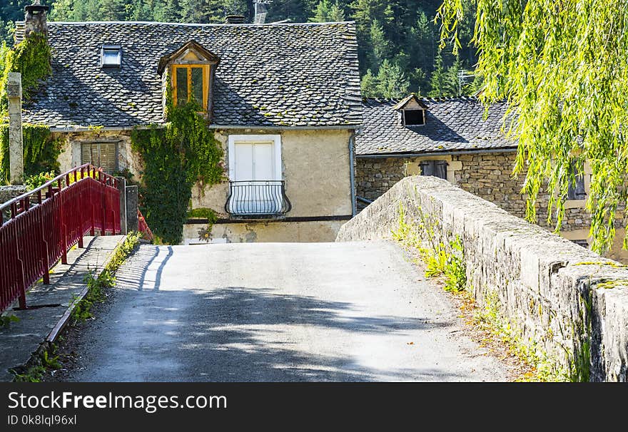 Medieval city of Les Salelles