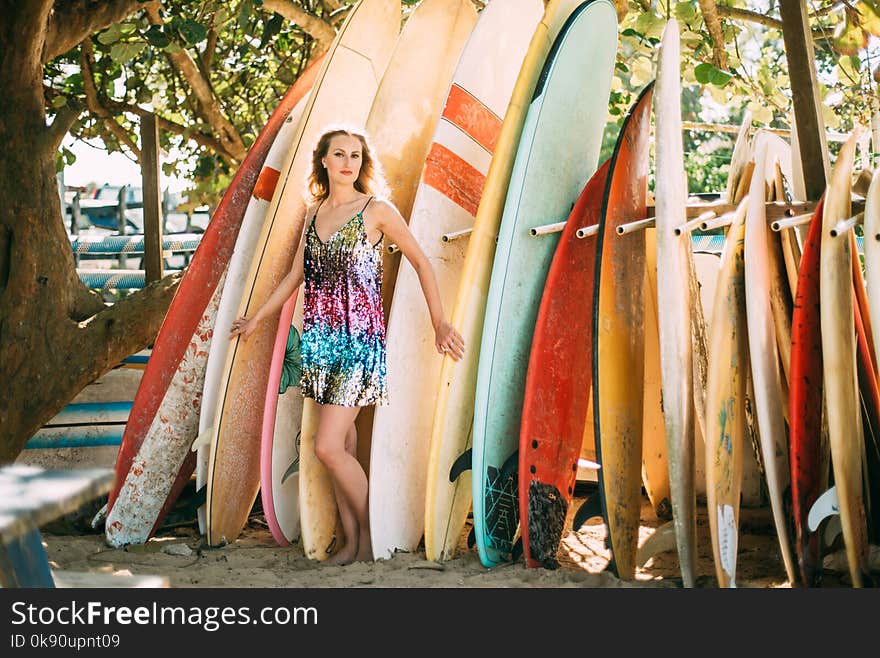 The girl the background of surfs. Full pic. The girl the background of surfs. Full pic