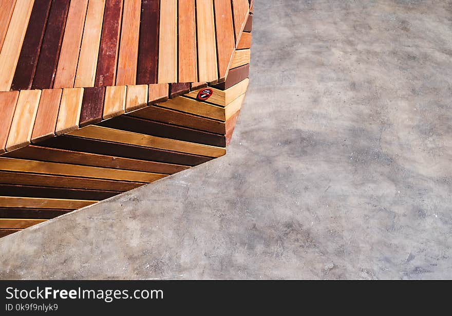 Close-Up Photography of a Wooden Edge