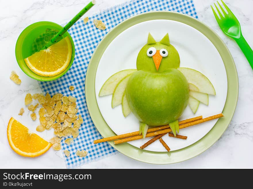 Food Art For Kids - Apple Owl