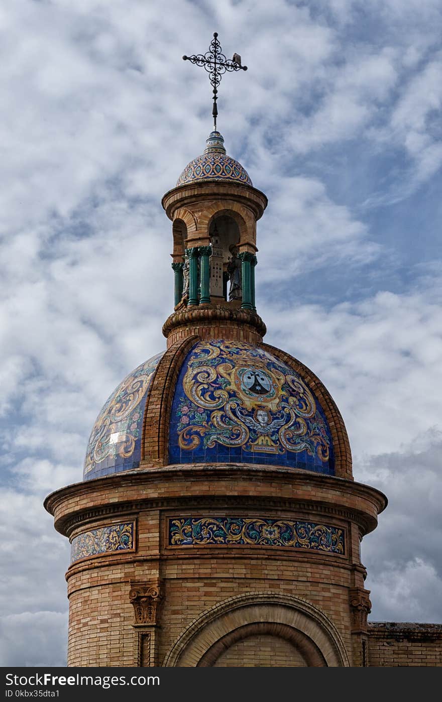 Landmark, Sky, Spire, Building