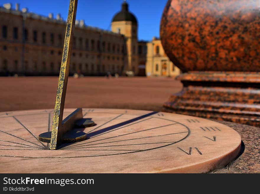 Sundial on a marble dial