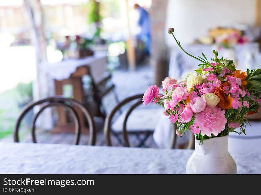 Simple pink flower bouquet on the table