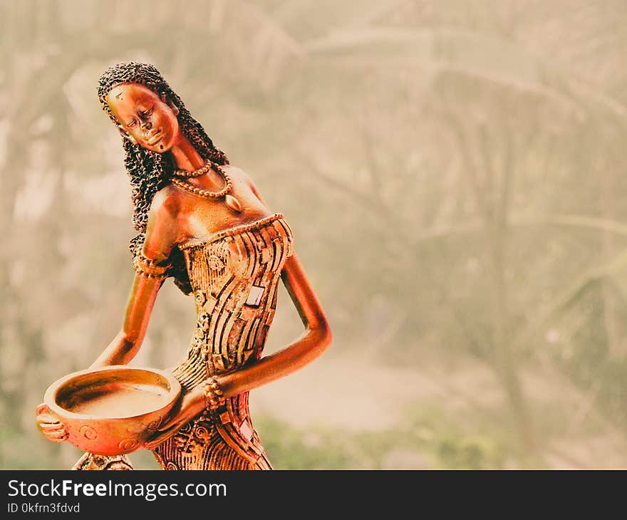 Figurine