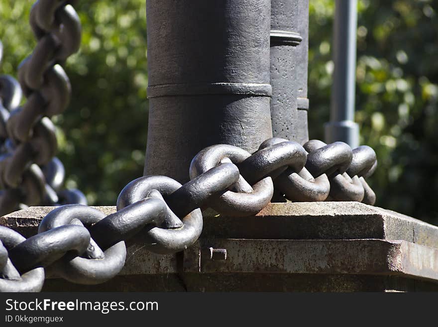 Brown Metal Linked Chain