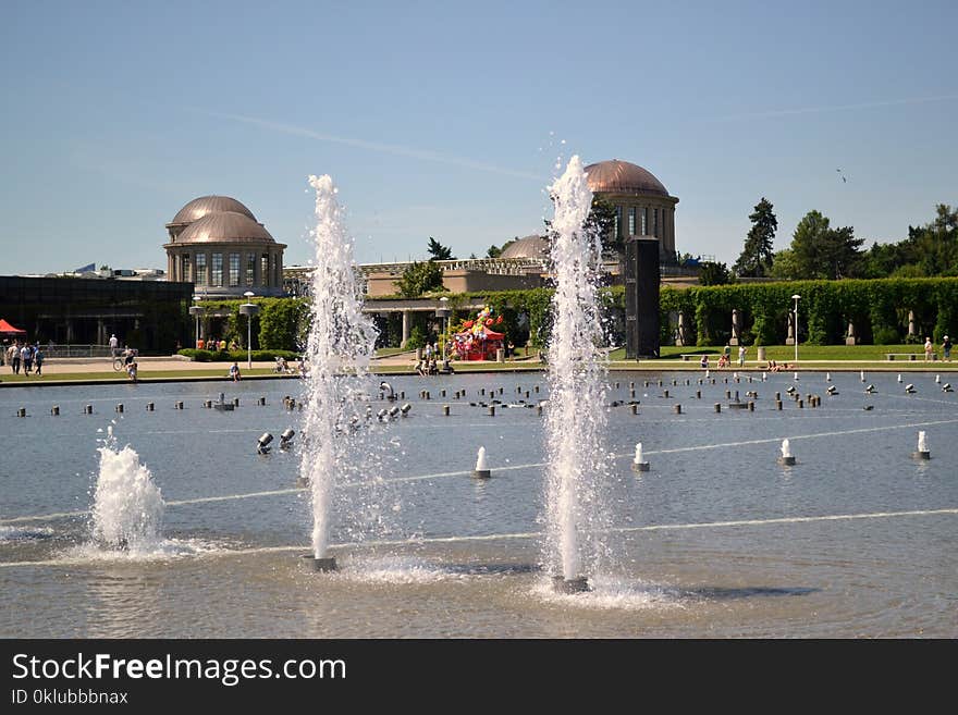 Water, Fountain, Water Feature, Tourist Attraction