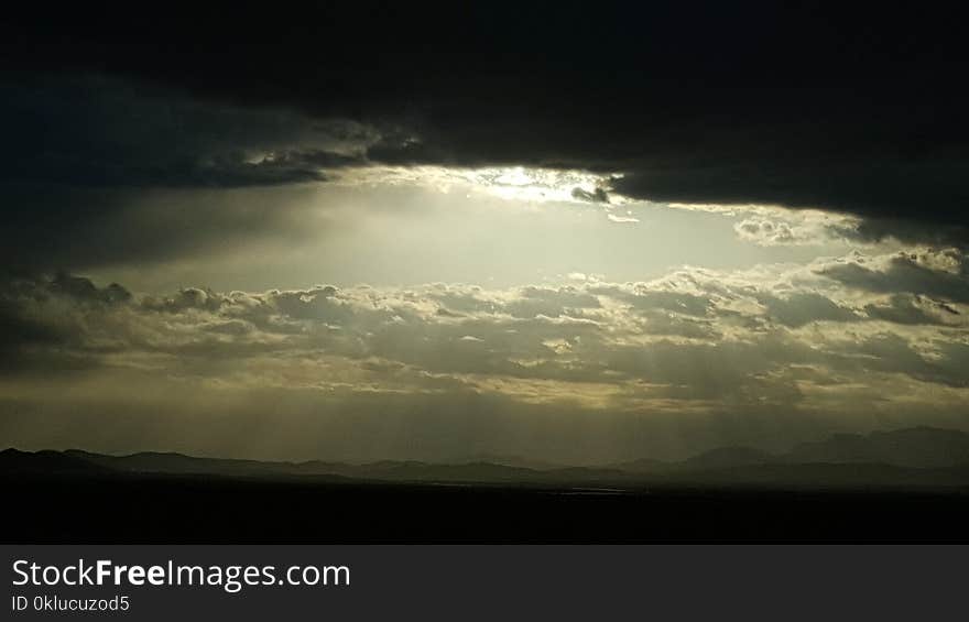 Sky, Cloud, Atmosphere, Horizon