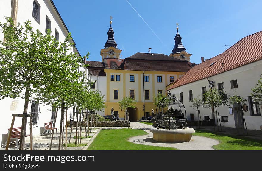 Property, Château, Building, Medieval Architecture